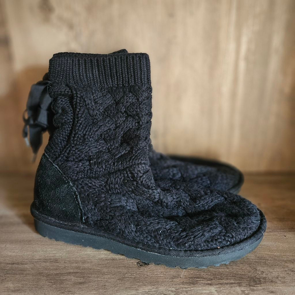 UGG Isla Bow Knit Boots Black Womens 8 - Picture 1 of 5